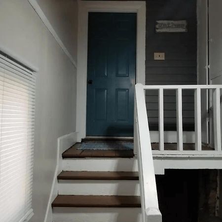 Cozy 3 & 4 Bed Home 2 Blocks To Hospitals & Lambeau Грін-Бей Екстер'єр фото